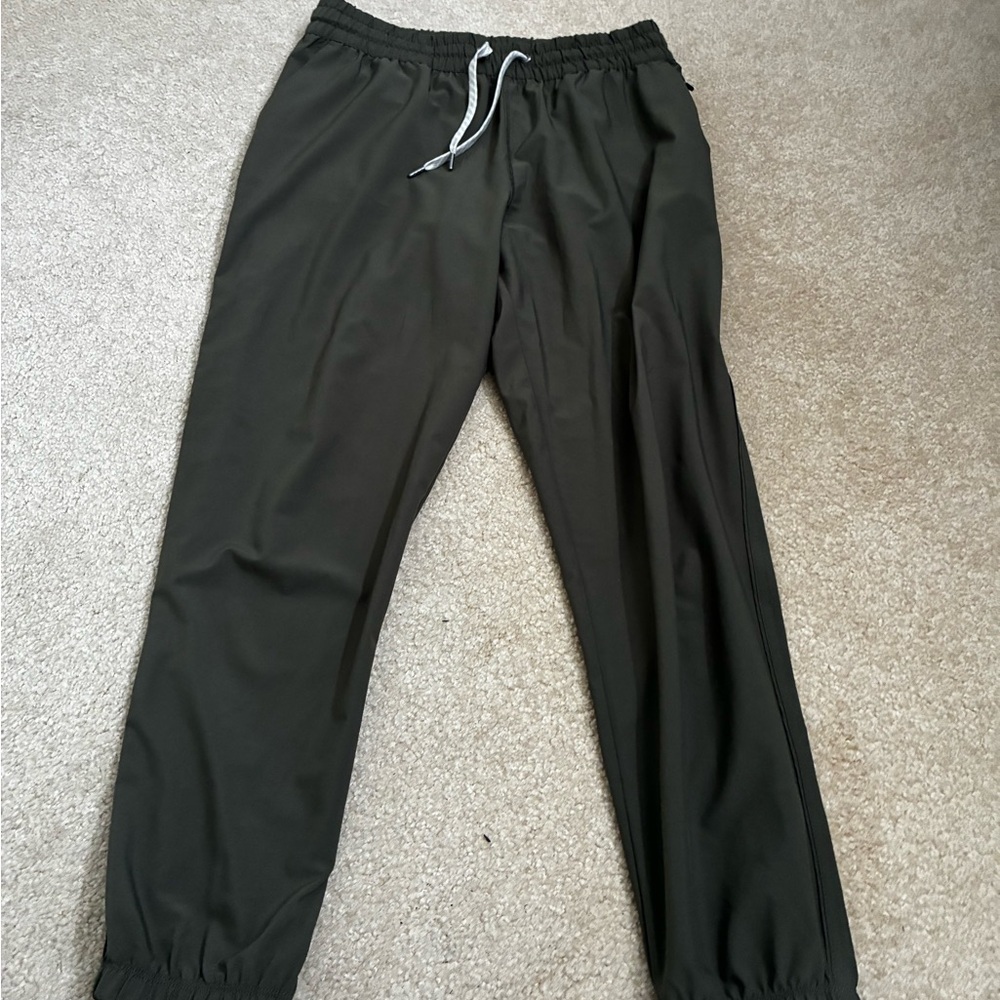 Vuori Olive Jogger Pants